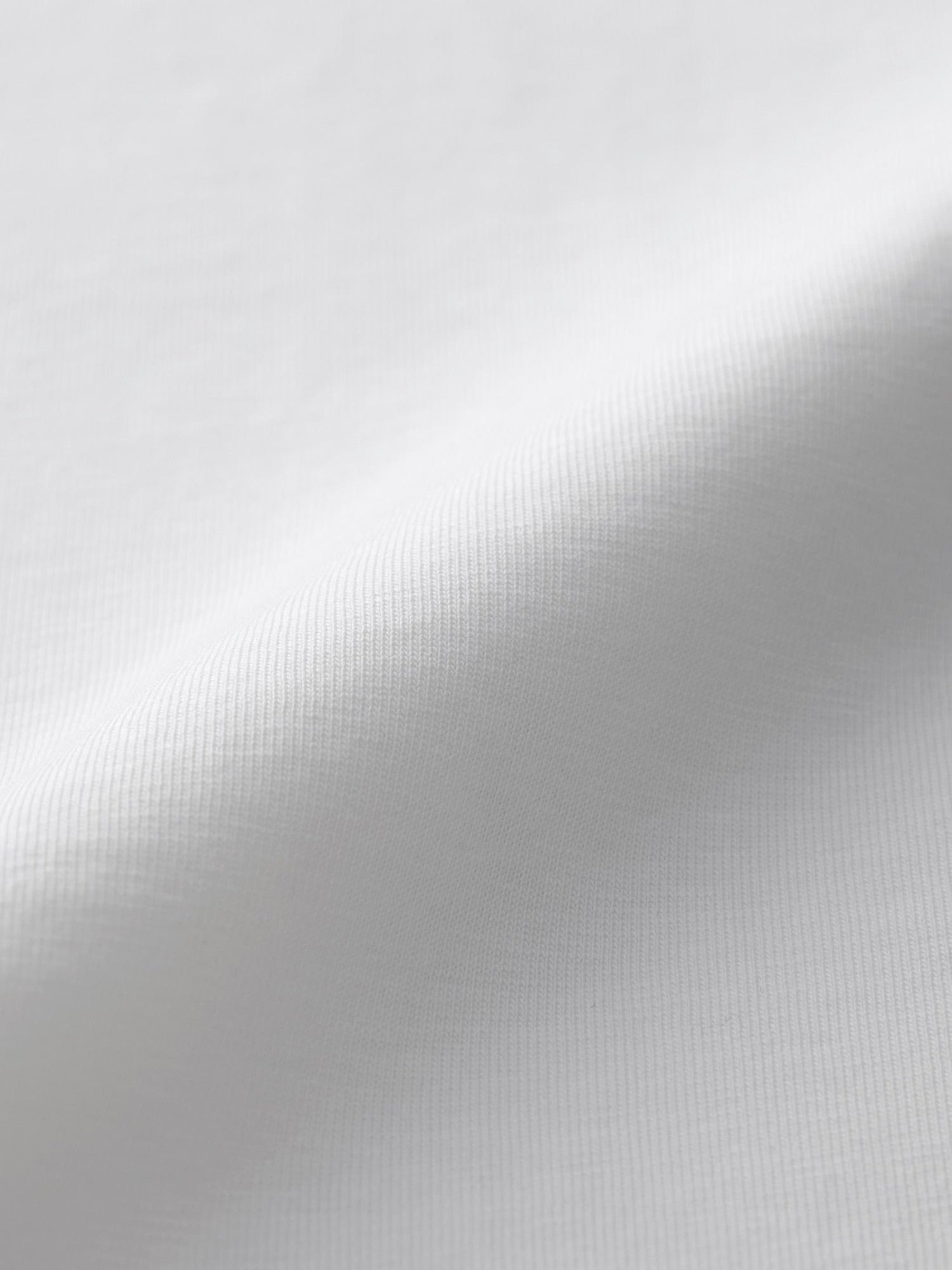 https://image.uniqlo.com/GU/ST3/AsianCommon/imagesgoods/359494/sub/goods_359494_sub81_3x4.jpg