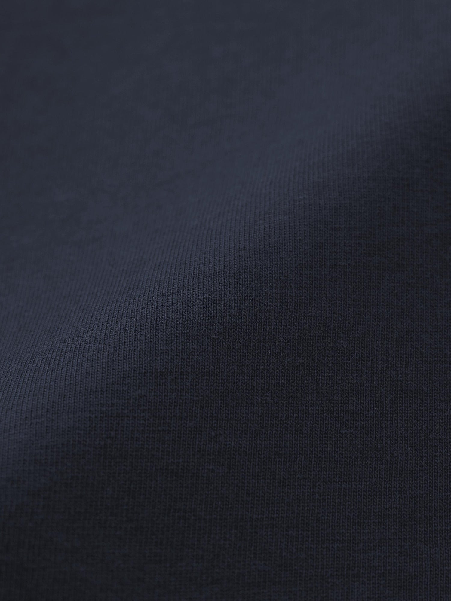 https://image.uniqlo.com/GU/ST3/AsianCommon/imagesgoods/359613002/sub/goods_359613002_sub81_3x4.jpg