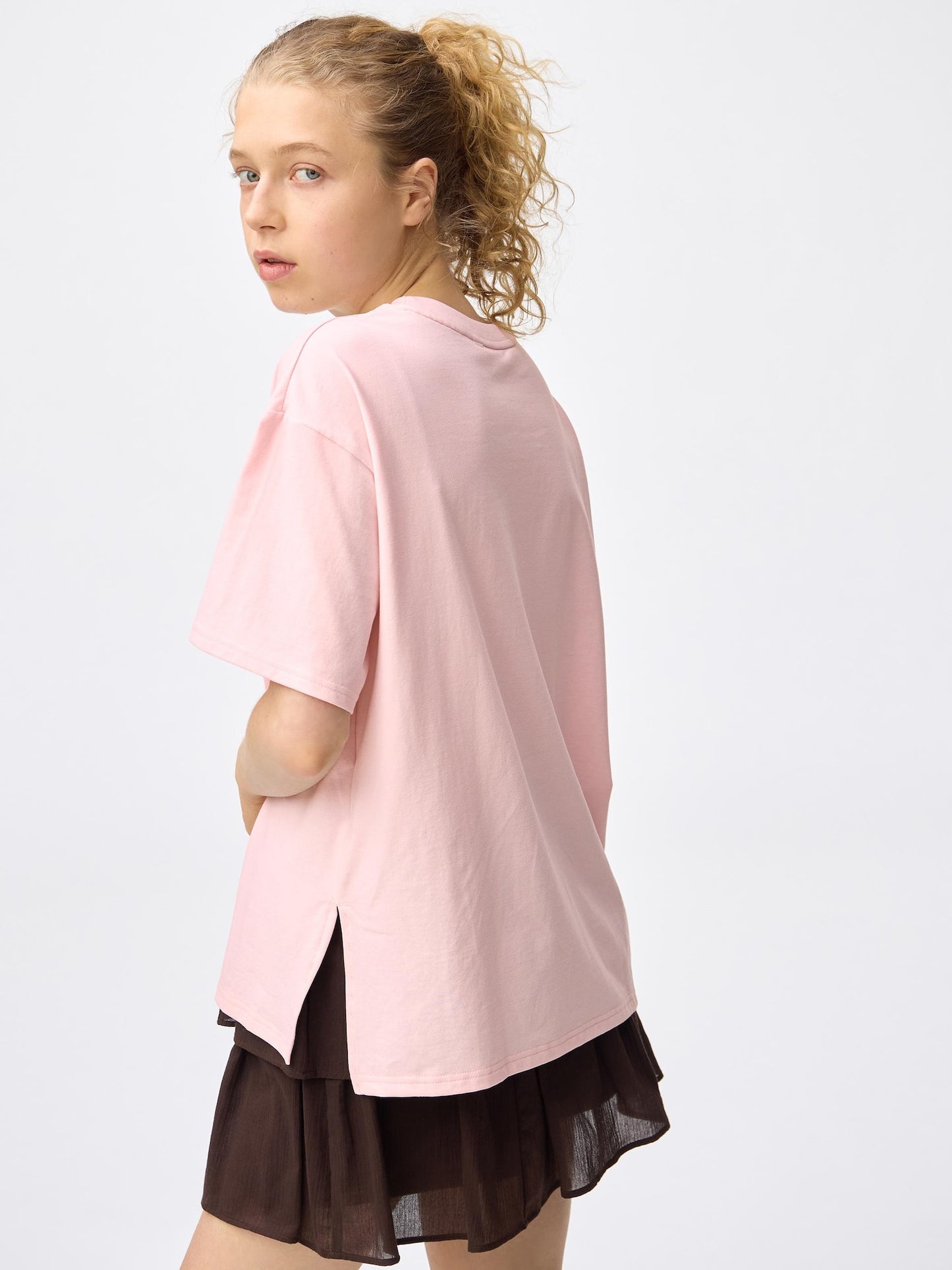 https://image.uniqlo.com/GU/ST3/AsianCommon/imagesgoods/359614002/sub/goods_359614002_sub18_3x4.jpg