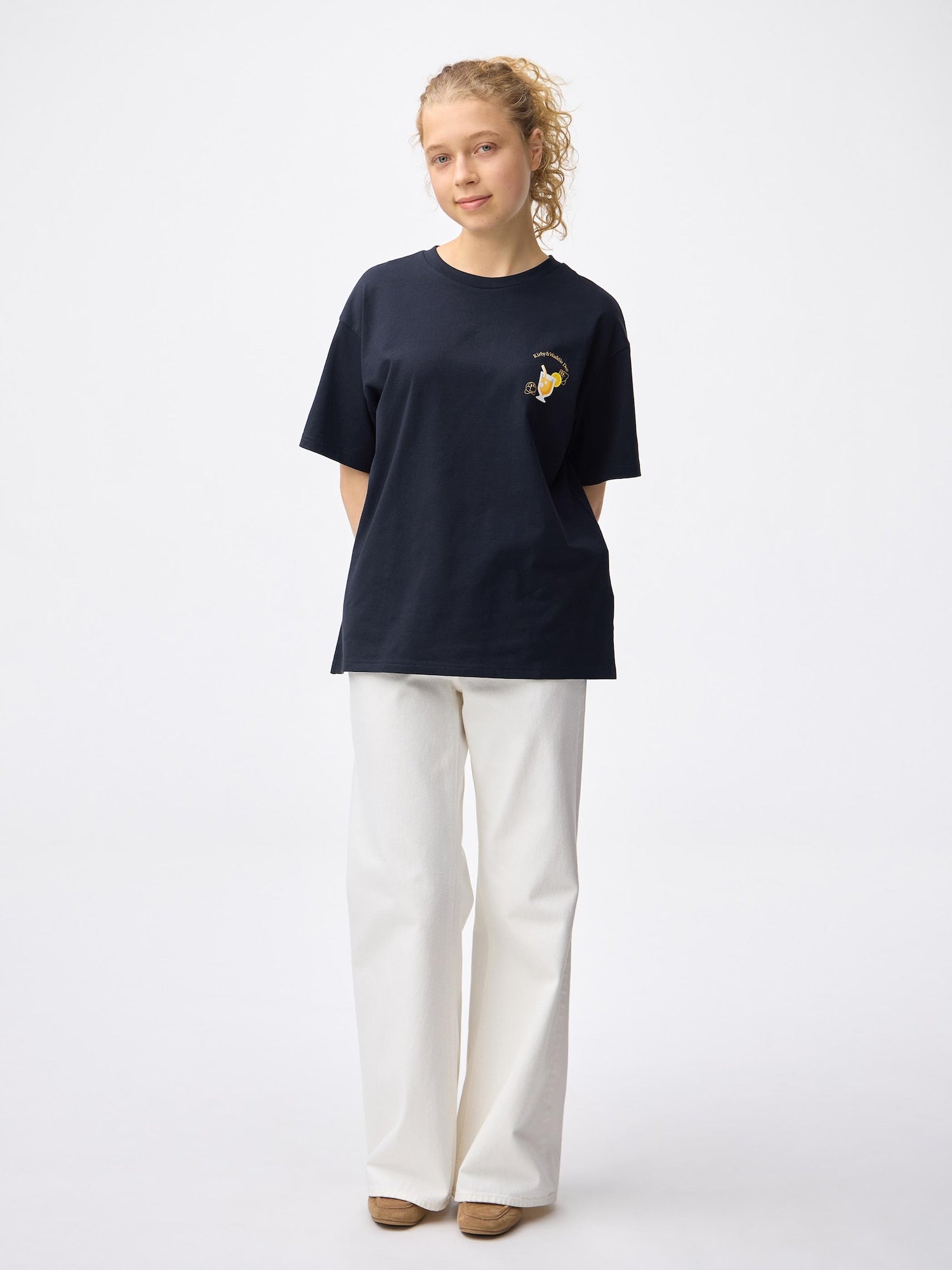 https://image.uniqlo.com/GU/ST3/AsianCommon/imagesgoods/359614003/sub/goods_359614003_sub10_3x4.jpg