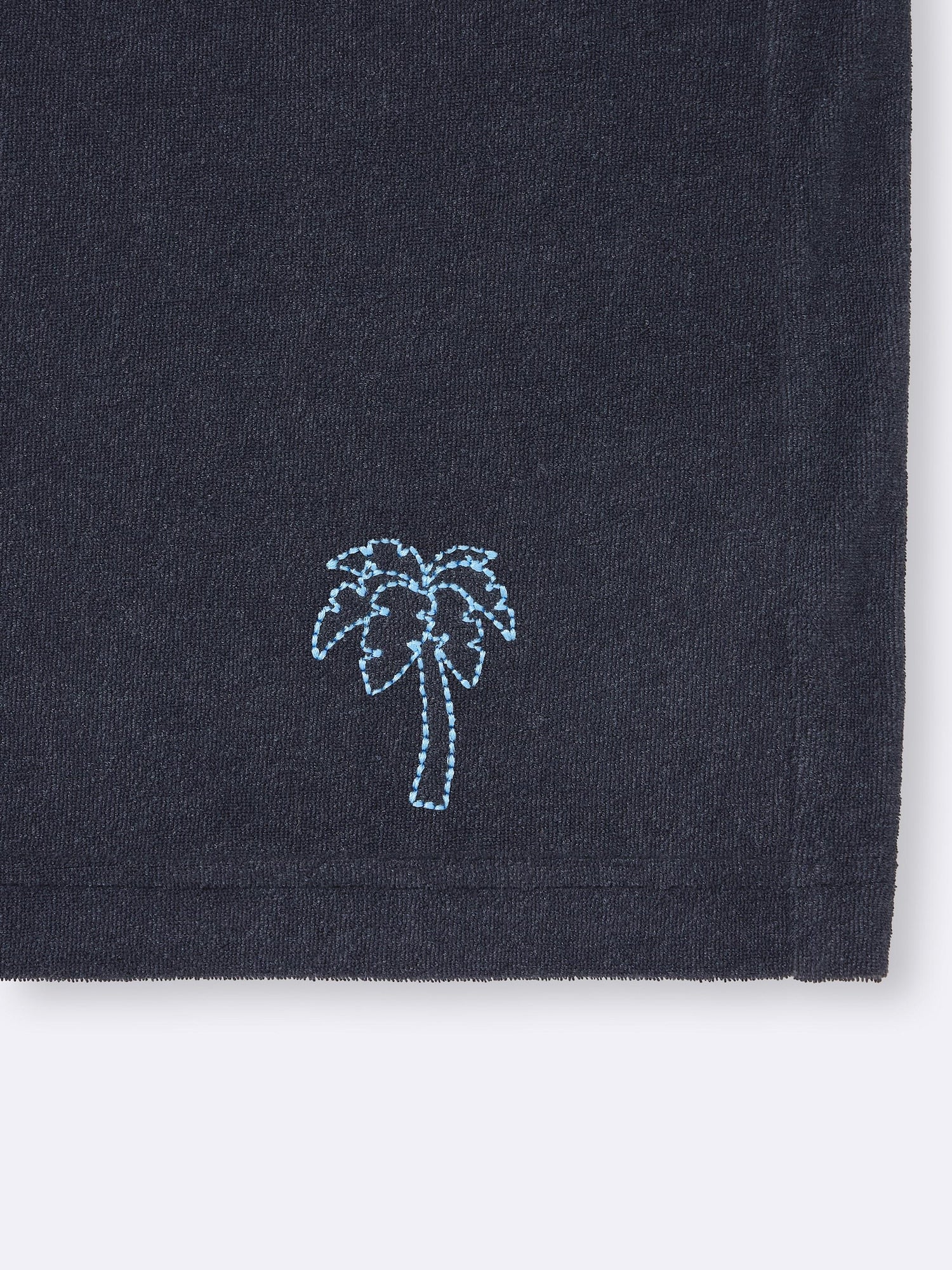 https://image.uniqlo.com/GU/ST3/AsianCommon/imagesgoods/360331001/sub/goods_360331001_sub32_3x4.jpg
