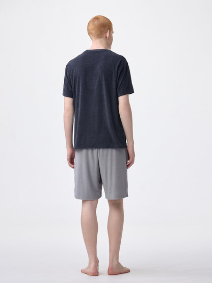 https://image.uniqlo.com/GU/ST3/AsianCommon/imagesgoods/360331002/sub/goods_360331002_sub18_3x4.jpg